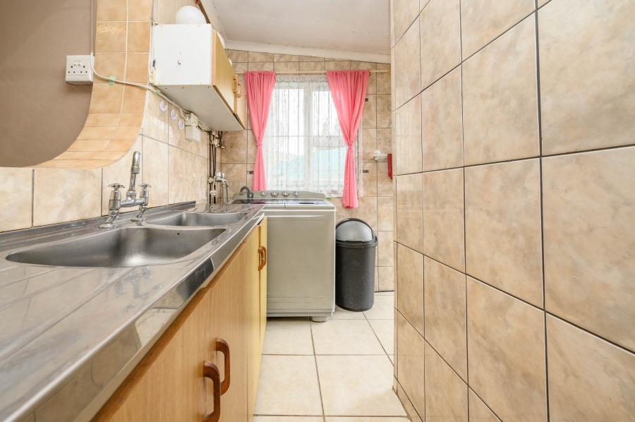 3 Bedroom Property for Sale in Forest Hill Eastern Cape